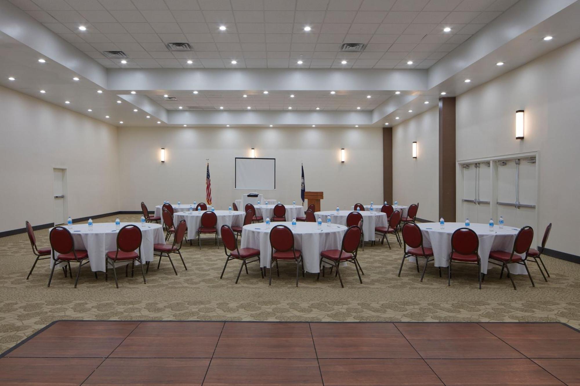 Four Points By Sheraton Virginia Beach Oceanfront Exterior photo