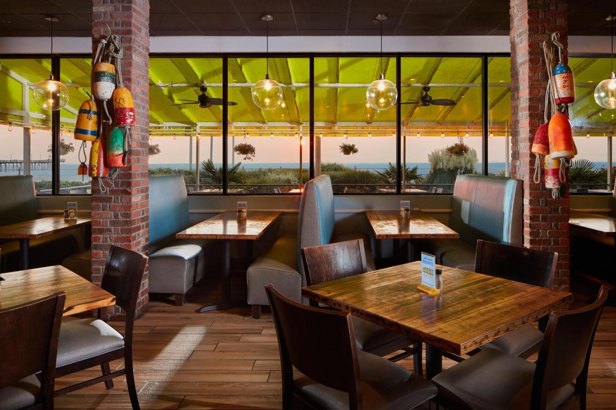 Four Points By Sheraton Virginia Beach Oceanfront Exterior photo