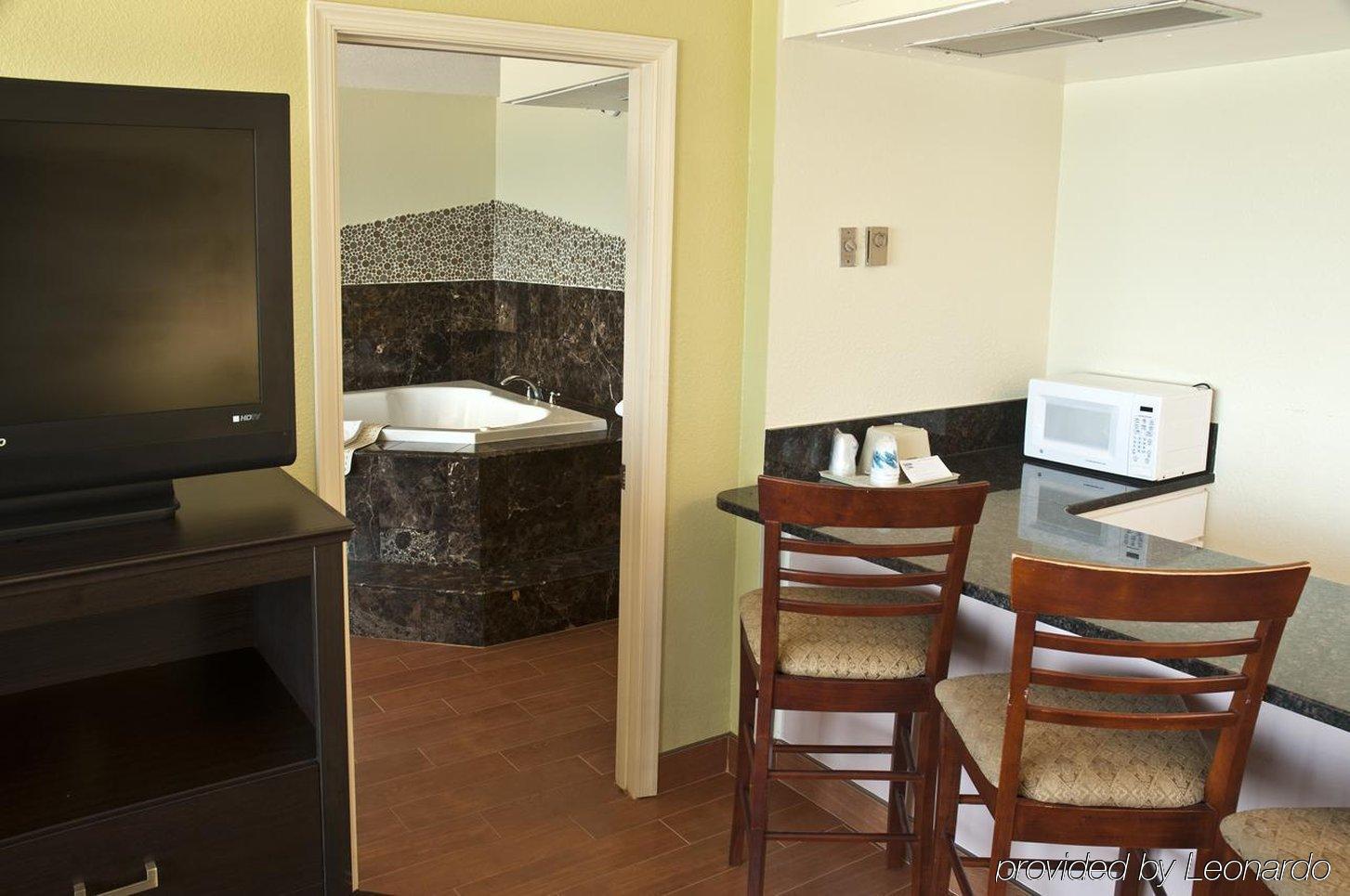 Four Points By Sheraton Virginia Beach Oceanfront Exterior photo