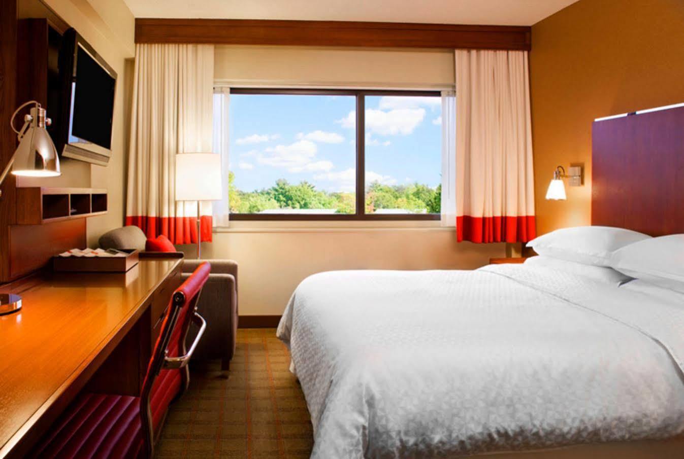 Four Points By Sheraton Virginia Beach Oceanfront Exterior photo